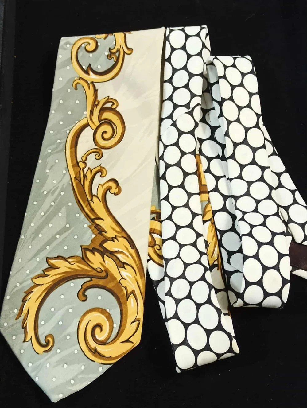 AZIA COLLECTION Vintage Baroque Chain Silk Blend Tie Gold Black White Statement